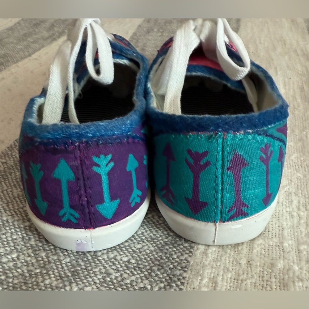 Hand Painted Women SZ 6 Art to Wear Colorful Lace Up Sneakers One of a Kind New - Picture 4 of 10